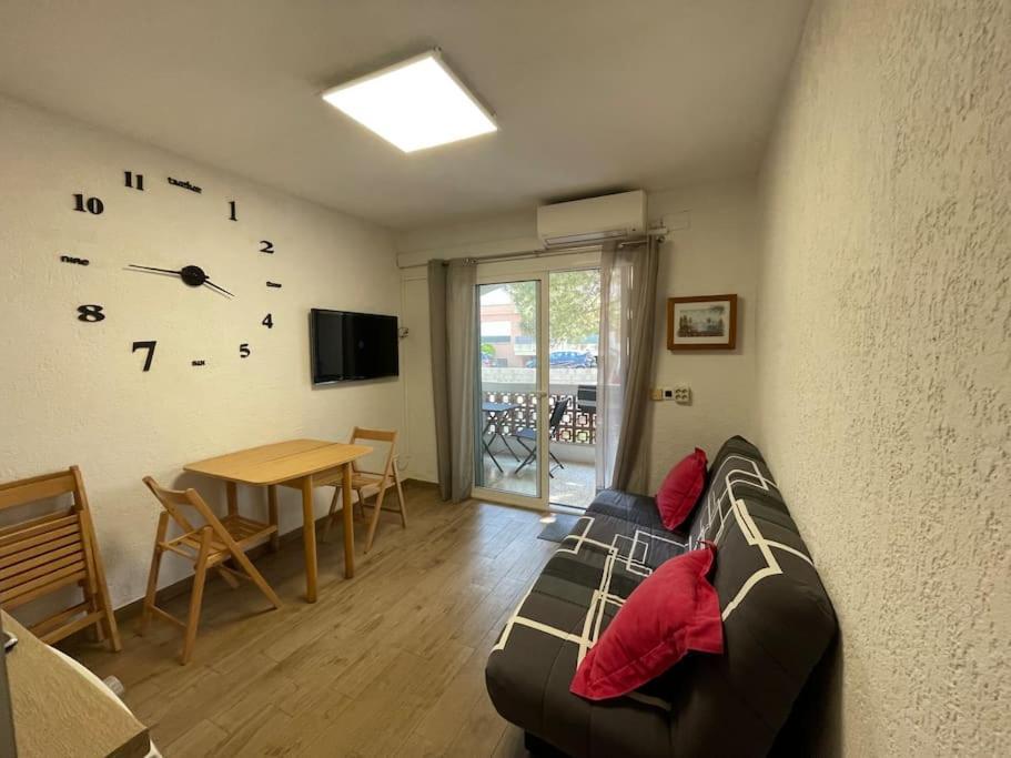 Appartement Situe A 100 M De La Plage 艾姆布里亚布拉瓦 外观 照片